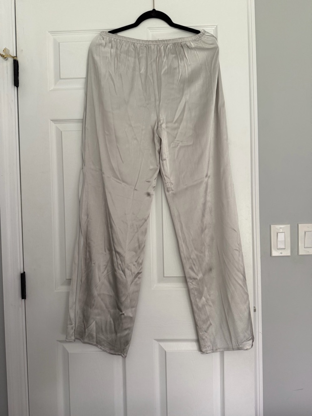 Zara Women's Wide Leg Pants in Light Gray - Picture 3 of 3